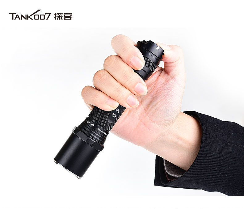 1636334912679421.jpg 手電筒廠家